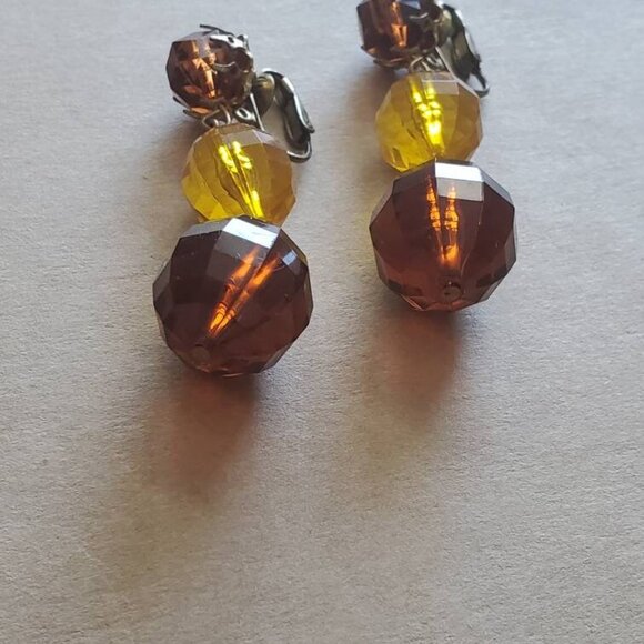 Signed Western Germany Acrylic Ball Clip-on Earrings - Picture 3 of 10